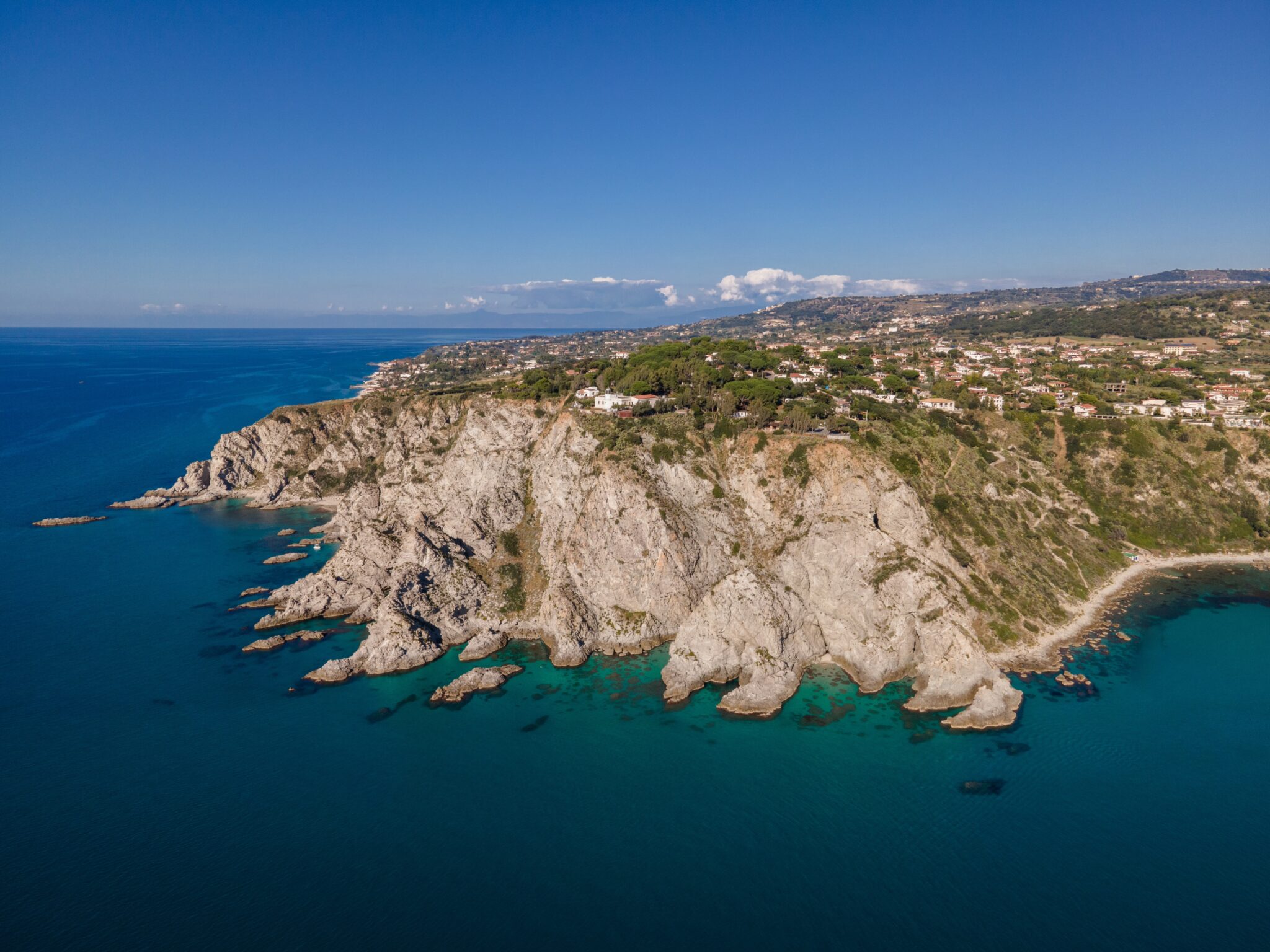 Le 10 Spiagge Più Belle della Calabria da Visitare - Capo Vaticano e le sue acque cristalline - Spiagge vicino ad Airone Residence Zambrone